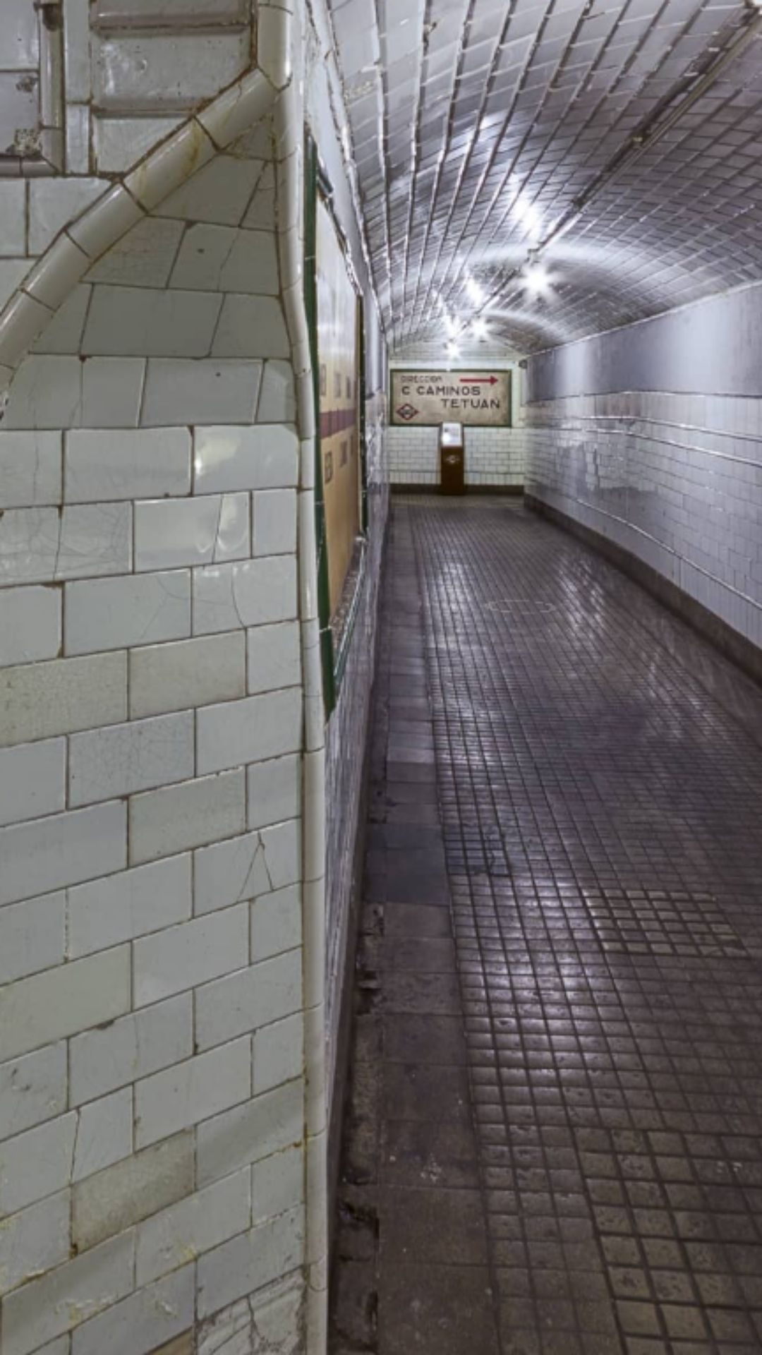Pasillo · Estación de Chamberí